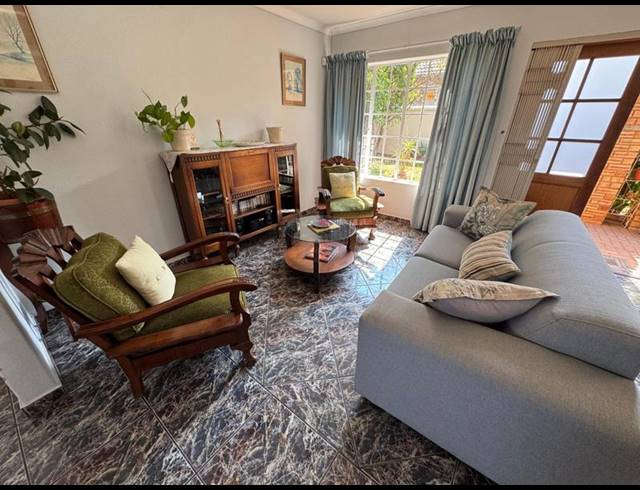 3 BEDROOM TOWNHOUSE FOR SALE IN GLEN MARAIS